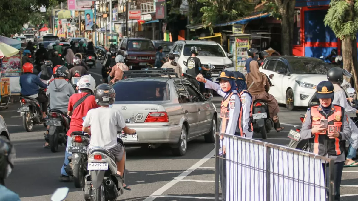 Pengaturan lalu lintas di Jember. (Dok Dishub Jember)