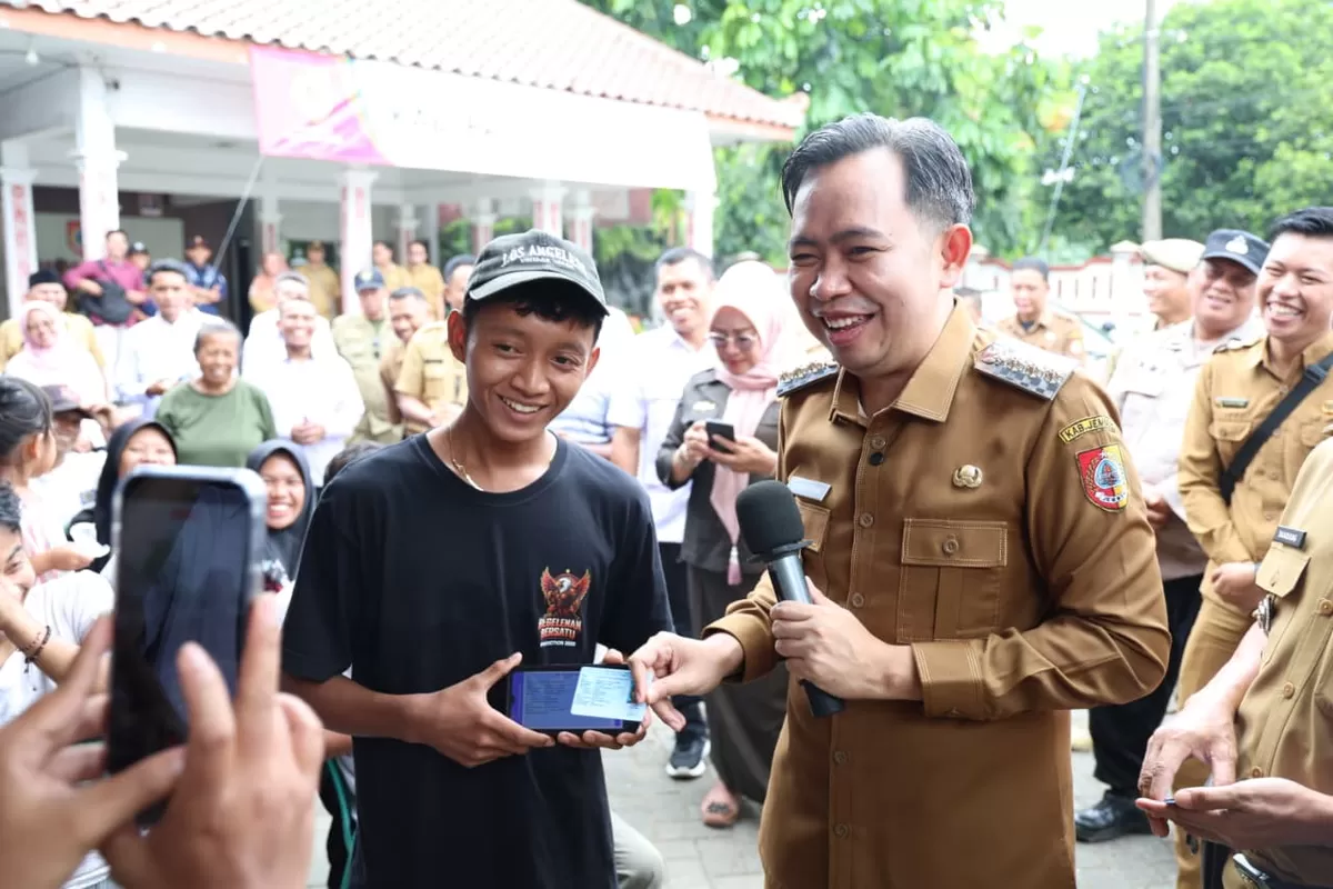 Pelayanan adminduk di plosok desa. (Dok Diskominfo Jember)