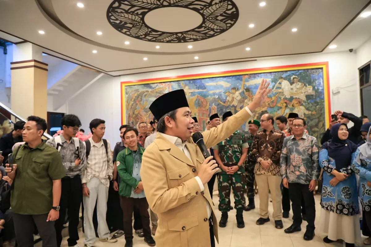 Bupati Jember Gus Fawait saat memberikan arahan. (Dok Diskominfo Jember)