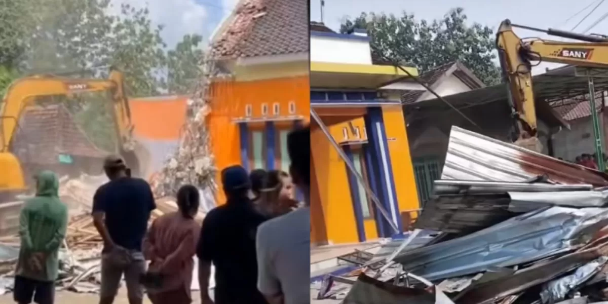 Viral pembongkaran rumah di Pati, Jawa Tengah karena perselisihan keluarga. ( TikTok/bangisa)