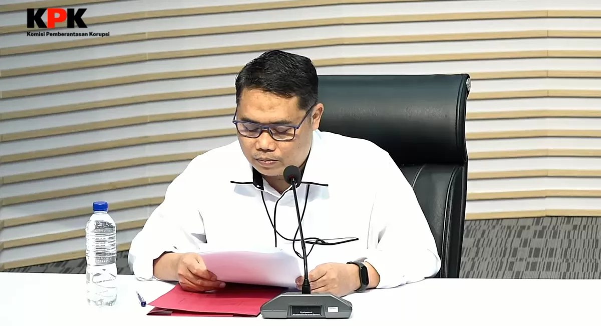 KPK saat mengungkapkan fakta kasus dugaan pemerasan yang dilakukan Bupati Tulungagung (YouTube KPK RI)