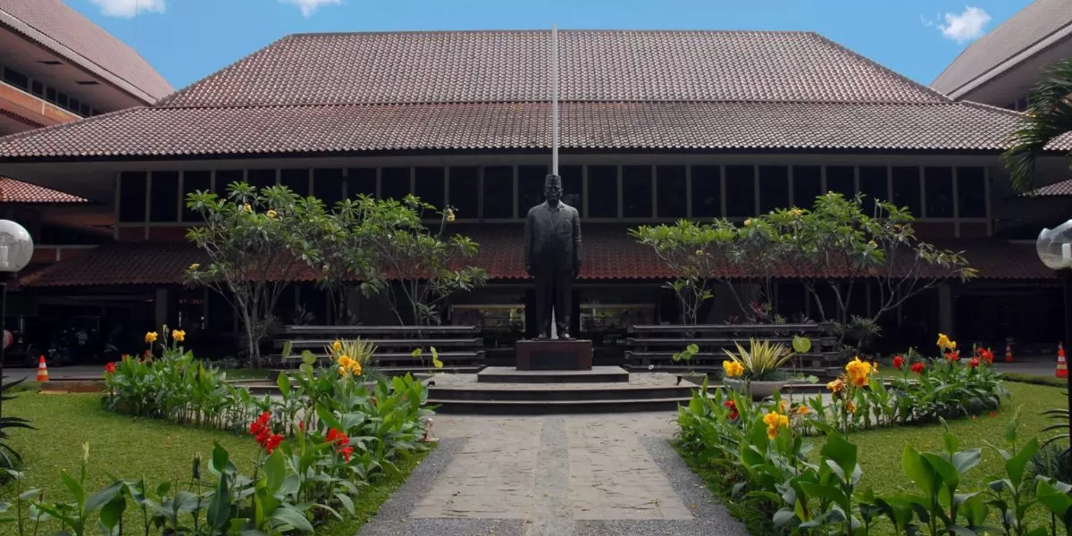 Fakultas Hukum Universitas Indonesia (pdrh.law.ui.ac.id)