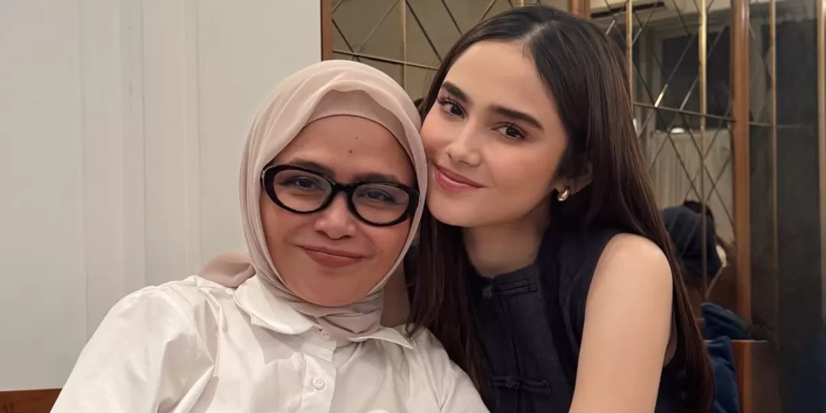 Potret Syifa Hadju dengan sang ibu, ungkap hal mengharukan ini sebelum menikah dengan El Rumi. (Instagram/syifahadju)