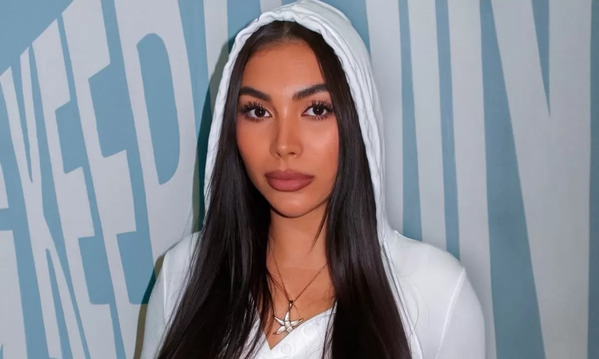 Potret Yulia Baltschun yang ramai mendapat dukungan publik di tengah isu perselingkuhan suami pasca anaknya meninggal 4 tahun lalu (Instagram/yuliabaltschun)
