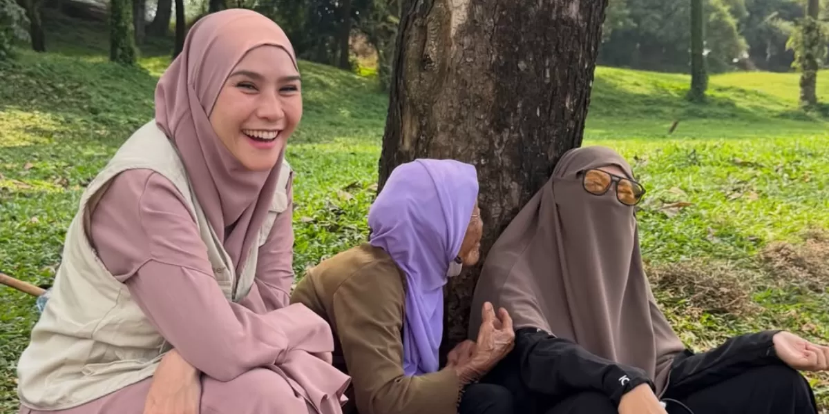 Aktris Zaskia Adya Mecca blak-blakan kalau endorseannya berkurang drastis saat dirinya sering speak up tentang Palestina. (Instagram/zaskiadyamecca)