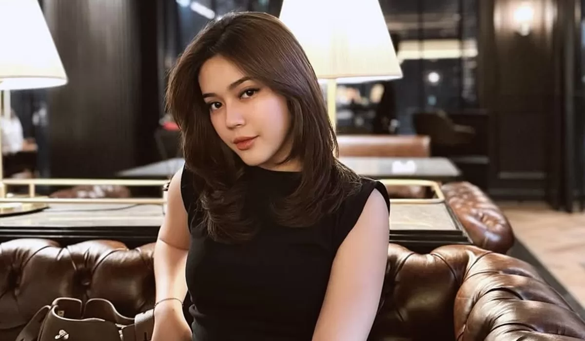 Potret Fay Nabila yang mengaku sudah bercerai setelah melalui proses panjang dan pertimbangan dengan suami (Instagram/faynabilaxndr)