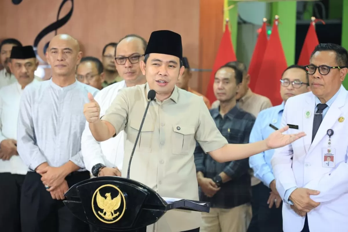 Bupati Jember Gus Fawait saat memberikan paparan. (Dok Diskominfo Jember)
