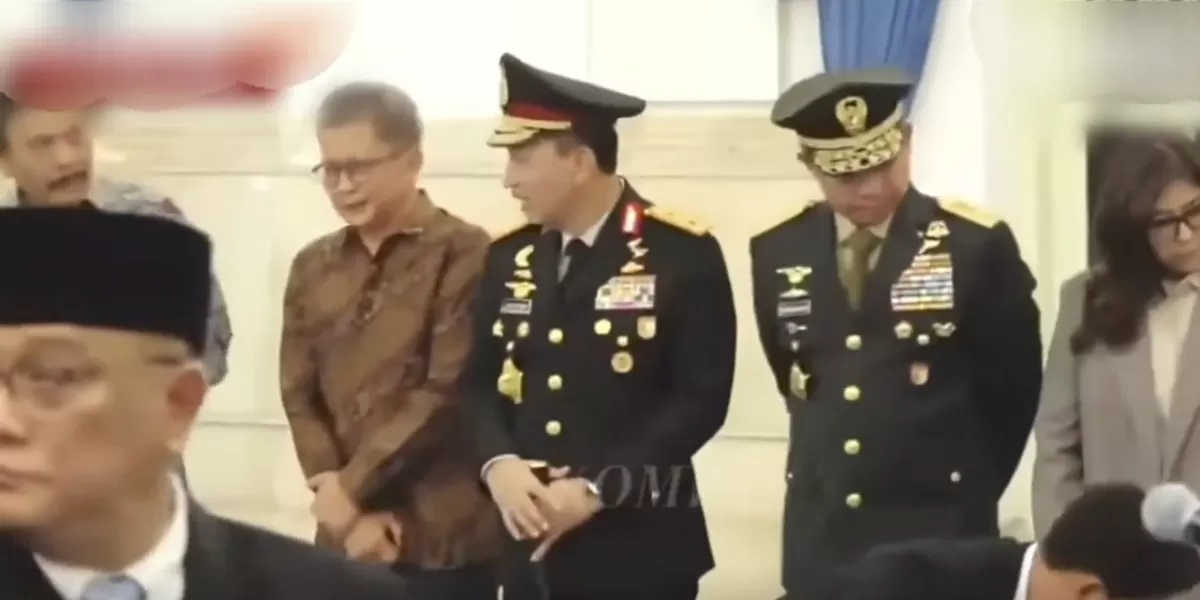 Rocky Gerung di istana negara  (YouTube Sekretariat Presiden )