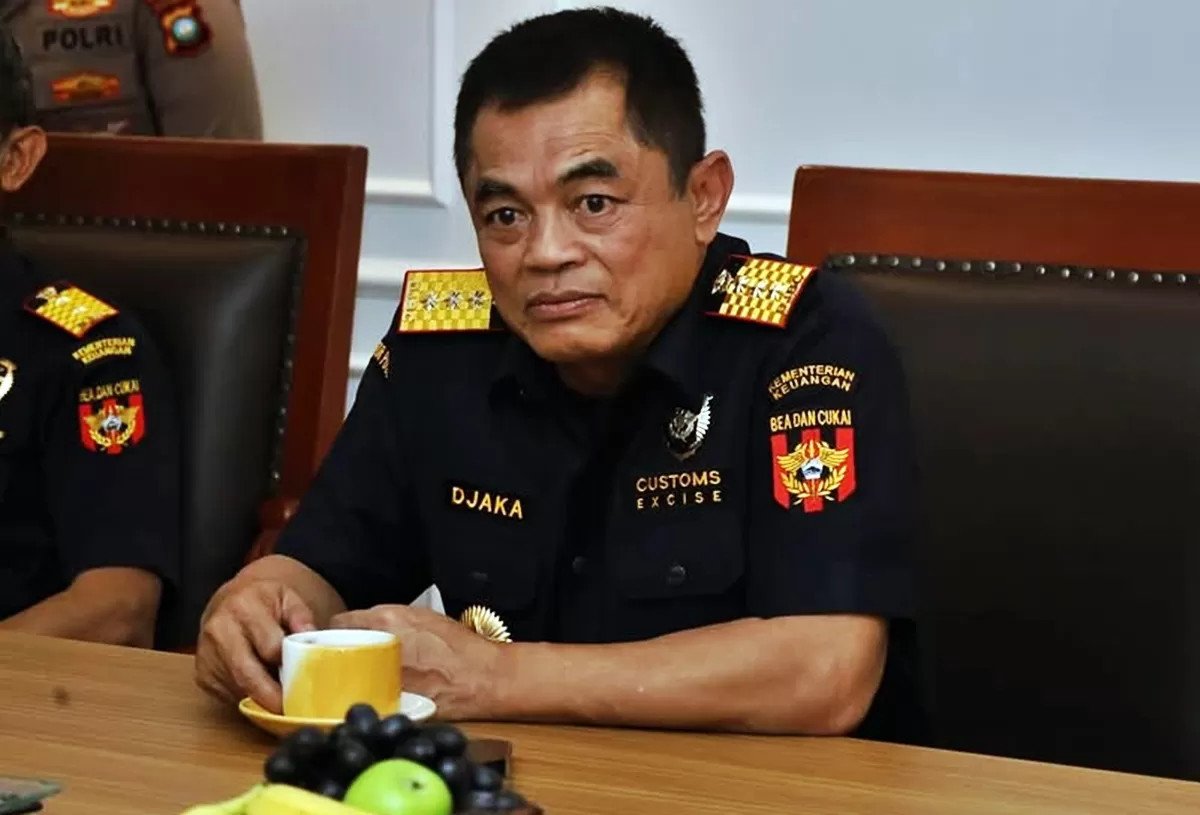 Potret Djaka Budhi Utama, dirjen Bea Cukai yang namanya ikut terseret kasus suap impor blueray cargo (Instagram/spripimpoldakepri)