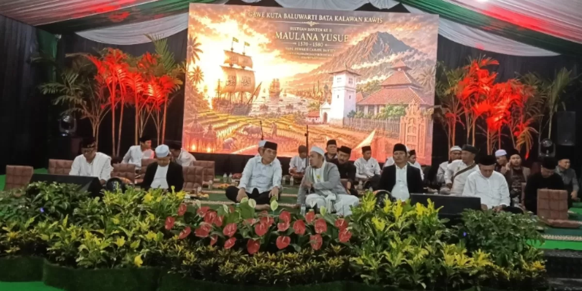 Suasana khidmat Haul Sultan Maulana Yusuf pada Minggu, 10 Mei 2026. 