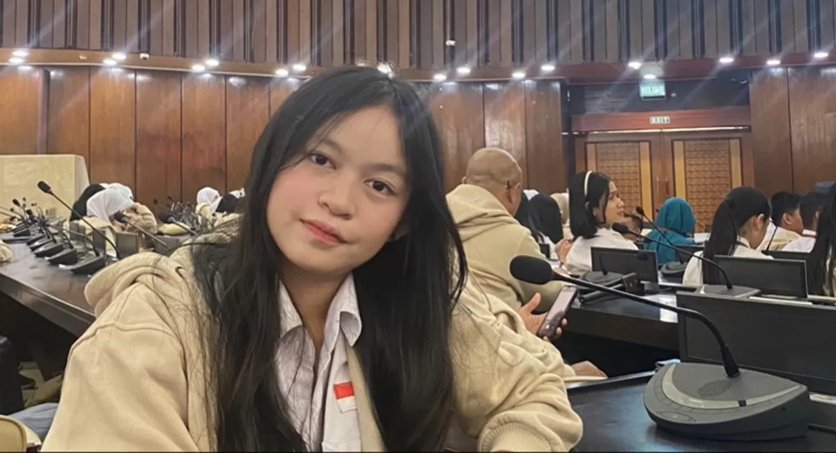 Potret Josepha Alexandra, Siswi SMAN 1 Pontianak yang dapat tawaran beasiswa setelah mendapat perlakuan tak adil dari juri dalam Lomba Cerdas Cermat 4 Pilar MPR RI (Instagram/jsphalxndra)