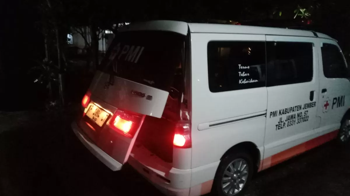 PMI Kabupaten jember, Selasa  (19/05/26) melaksanakan pengantaran pasien dari RS Paru menuju kediaman di Kecamatan Ambulu dengan menggunakan unit ambulans. (Dok. PMI Jember)