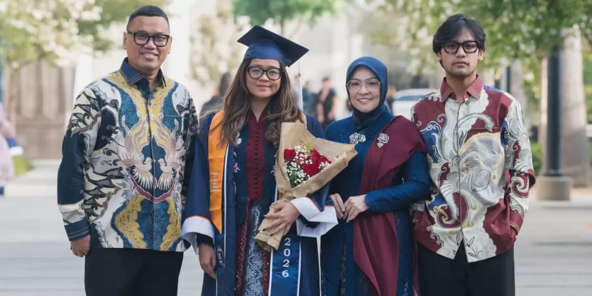 Potret Cinta Kuya yang baru saja lulus S1 dari University of Southern California. Astrid Kuya beri ungkapan rasa bangga: &lsquo;Pesulap kecilku...&rsquo;   (Instagram/astridkuya)