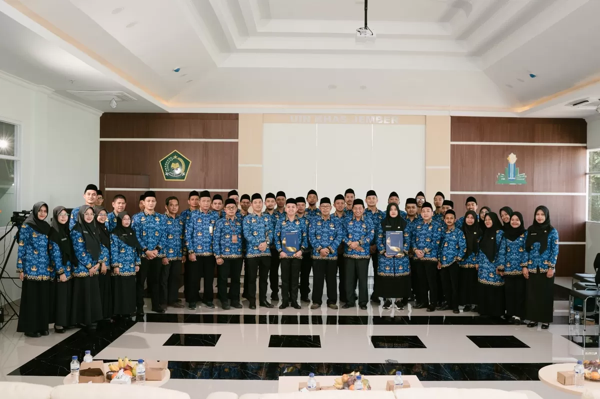 Pelantikan 37 orangt CPNS menjadi PNS di UIN KHAS Jember. (Dok UIN KHAS Jember)