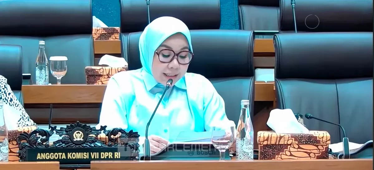 Anggota Komisi VII DPR RI Fraksi Gerindra saat usulkan pembangunan 1.000 bioskop desa (YouTube TV Parlemen)