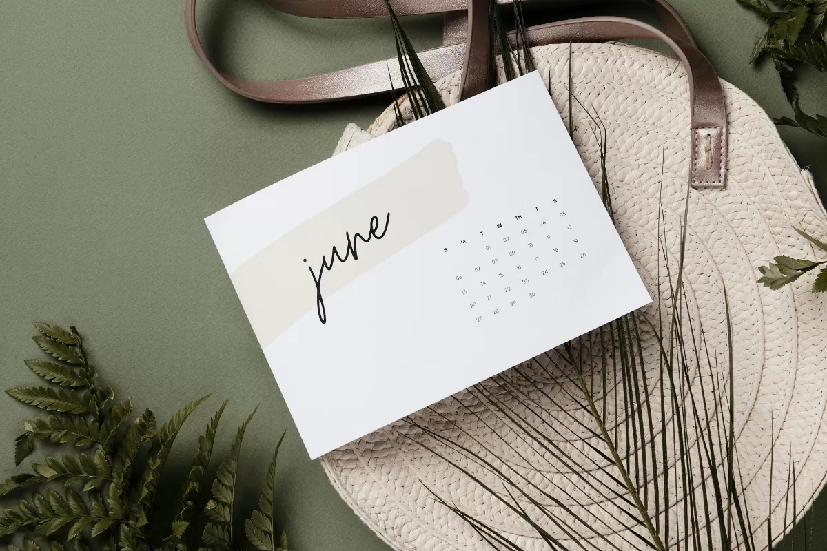 Kartu ucapan Hello Juni untuk menyambut Juni 2026. (Pexels.com/Boris Pavlikovsky)