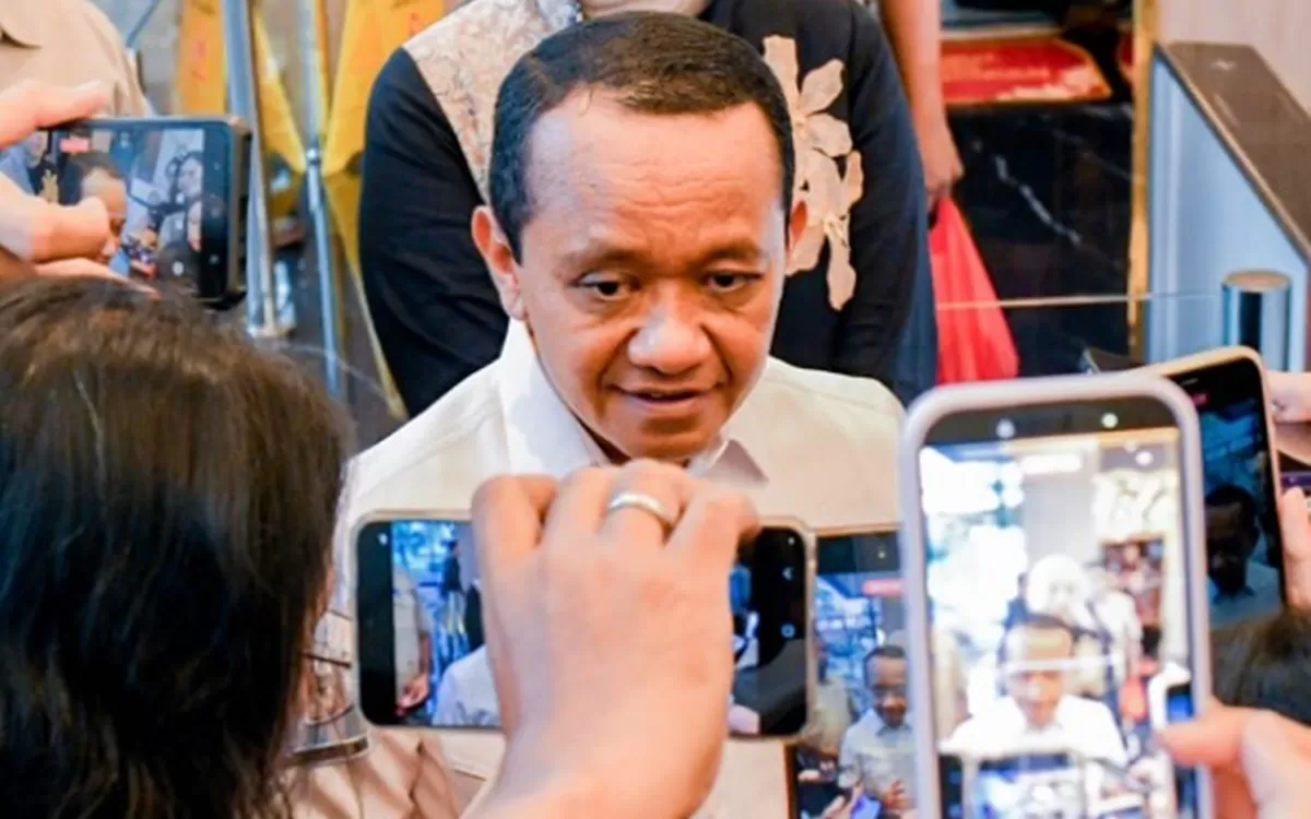 Potret Bahlil Lahadalia yang belakangan ini viral usai beredarnya lagu  (Instagram/bahlillahadalia)