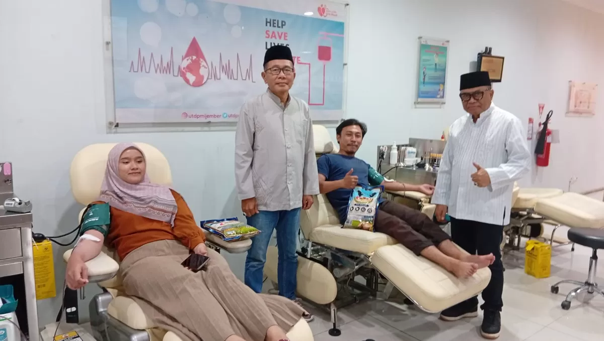 Aksi donor darah warga Jember. (Dok. PMI Jember)