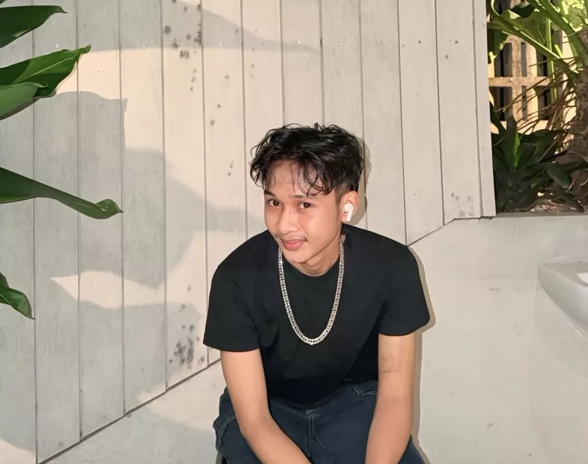 Fajar Sadboy bocorkan kondisi kesehatan Amanda Manopo yang kini tengah hamil tua dan kapan kemungkinan waktu kelahirannya .  (Instagram.com/@fajjarsadboy)