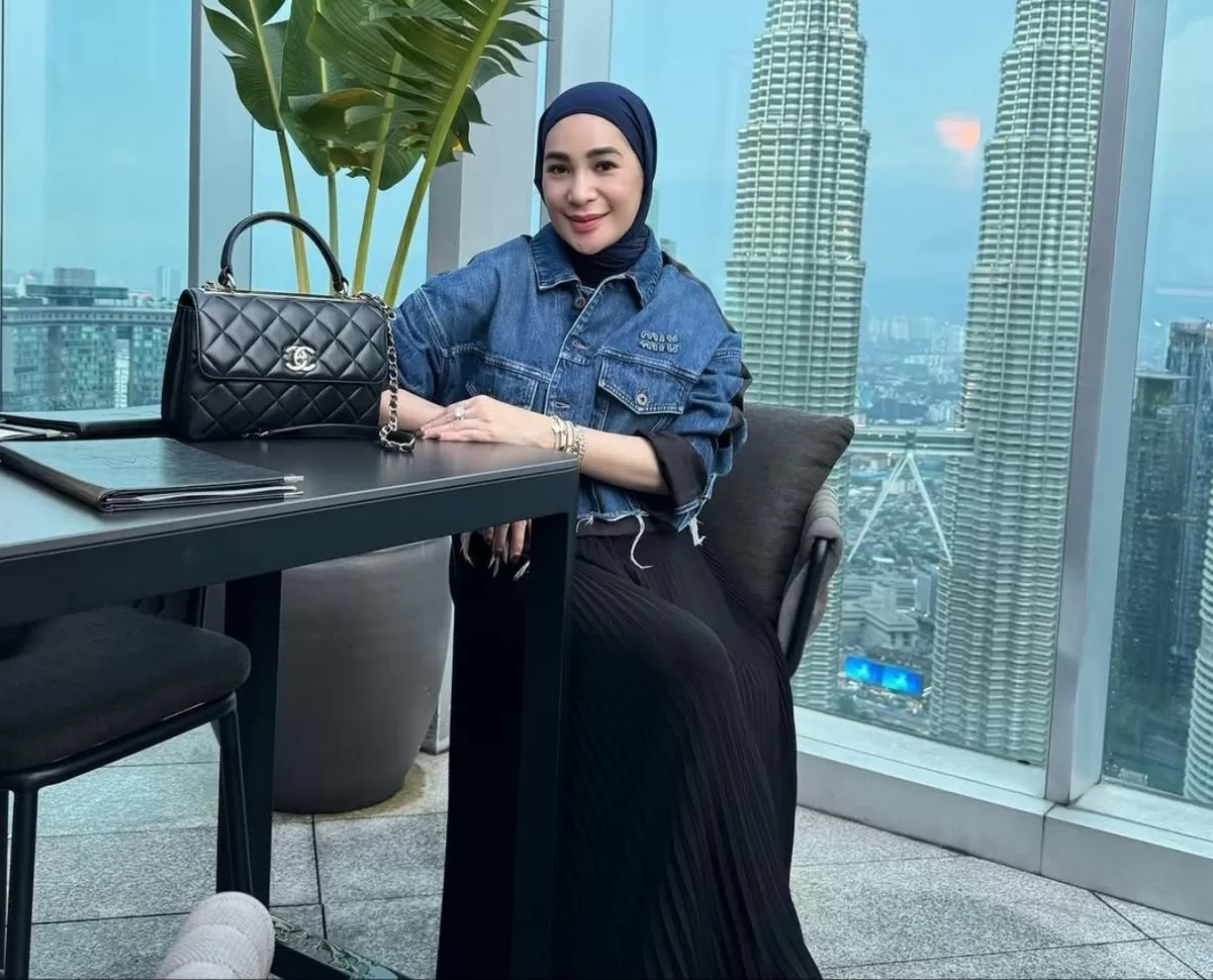 Nur, ART Erin Taulany memilih kabur dari rumah majikannya usai merasa ketakutan hingga tertekan meski baru sebulan bekerja di sana. (Instagram.com/@erintaulany)