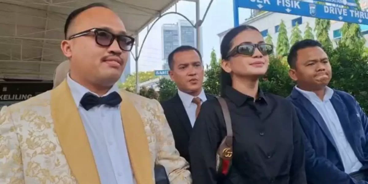 Ratu Sofya didampingi kuasa hukum saat melaporkan produser Reza Aditya (Tangkapan layar Instagram @ratusfy)