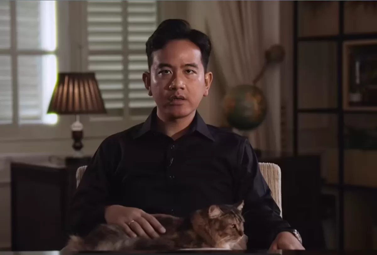 Wapres Gibran Rakabuming Raka ramai disorot usai unggah video bahas soal AI dengan gestur elus-elus kucing yang jadi perbincangan hangat di media sosial (Instagram/gibran_rakabuming)