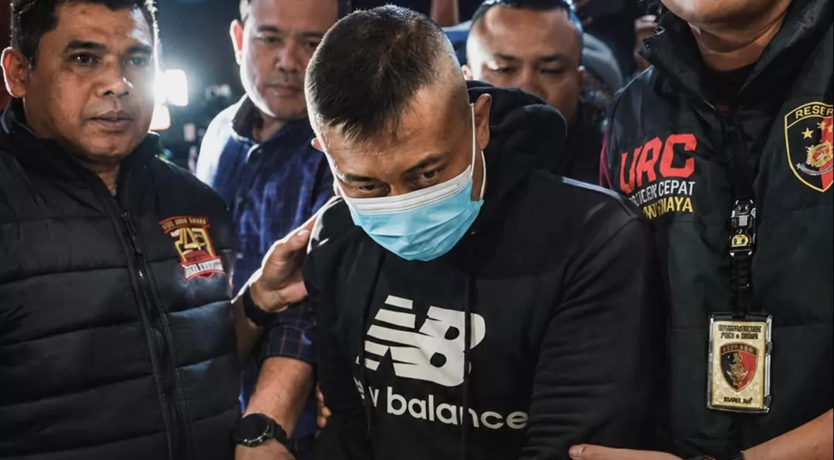 Potret Taufik Hidayat, pelaku kasus penyekapan dan penganiaaan pacar sendiri di Bandung berharap dihukum seumur hidup oleh keluarga korban (Instagram/fakta.indo)