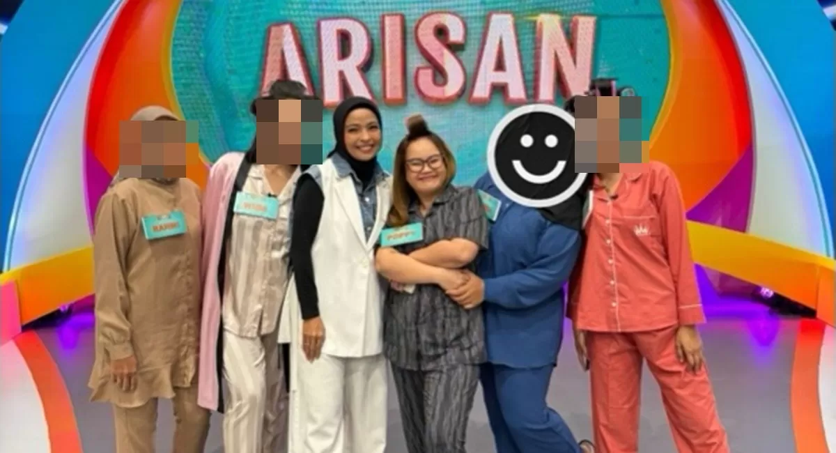 Potret Tantri Kotak mengunggah foto bersama Poppy Novitasari, salah satu teman dekatnya yang diduga menipu banyak orang hingga kerugian korban total mencapai Rp10 miliar (Instagram/tantrisyalindri)