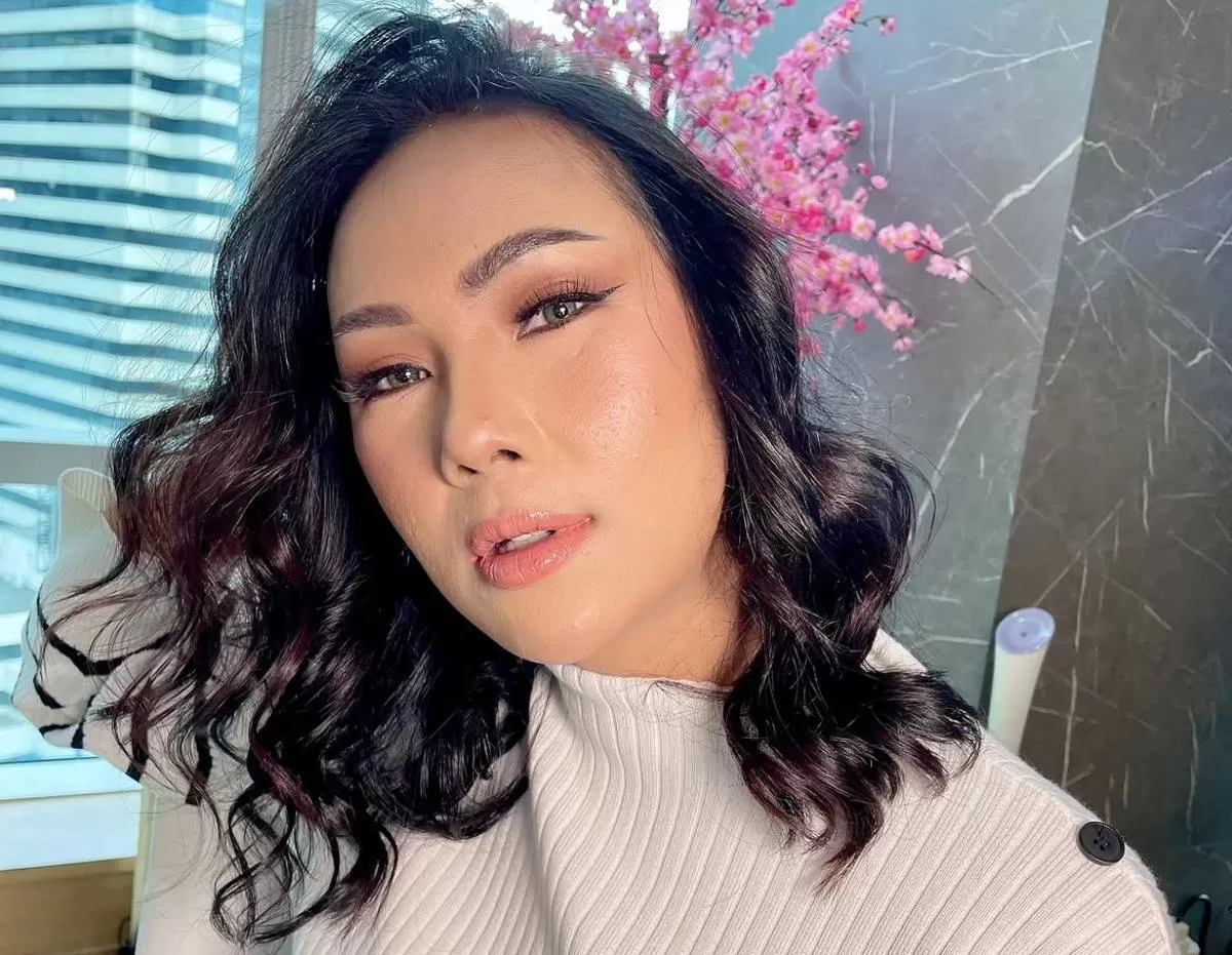 Kalina Ocktaranny pilih layangkan somasi kepada ibu mantan suaminya, Vicky Prasetyo yakni Emma Fauziah hingga tuntut permintaan maaf (Instagram/@makeup_ menixs.)