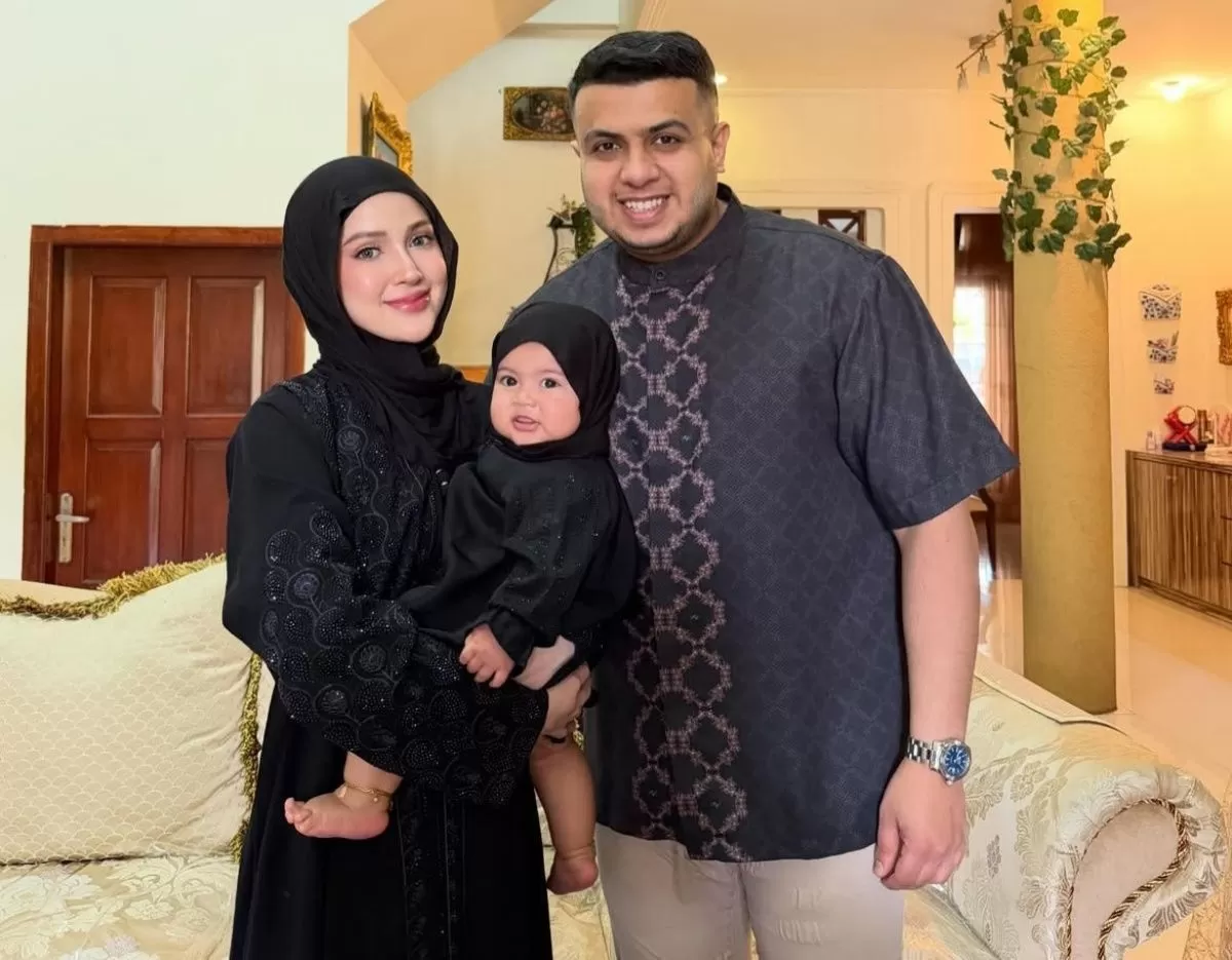 Miskah Shafa mengaku tengah hamil anak keduanya setelah dikaruniai anak pertama yang lahir pada Oktober 2024 lalu (Instagram/@miskashf)