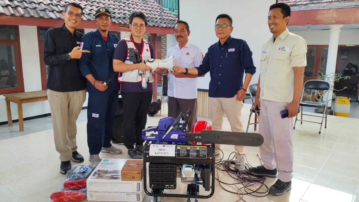 Kelompok relawan lokal ini dinobatkan sebagai SIBAT paling aktif di Indonesia oleh perwakilan Palang Merah Jepang (Japan Red Cross Society/JRCS), Rio Fuji, saat melakukan kunjungan lapangan 