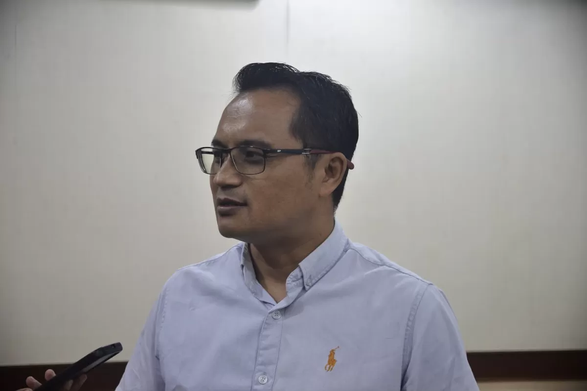 Wakil Ketua DPRD Jember Widarto saat dikonfirmasi. (Angga Juli Setiawan/SketsaNusantara.id)