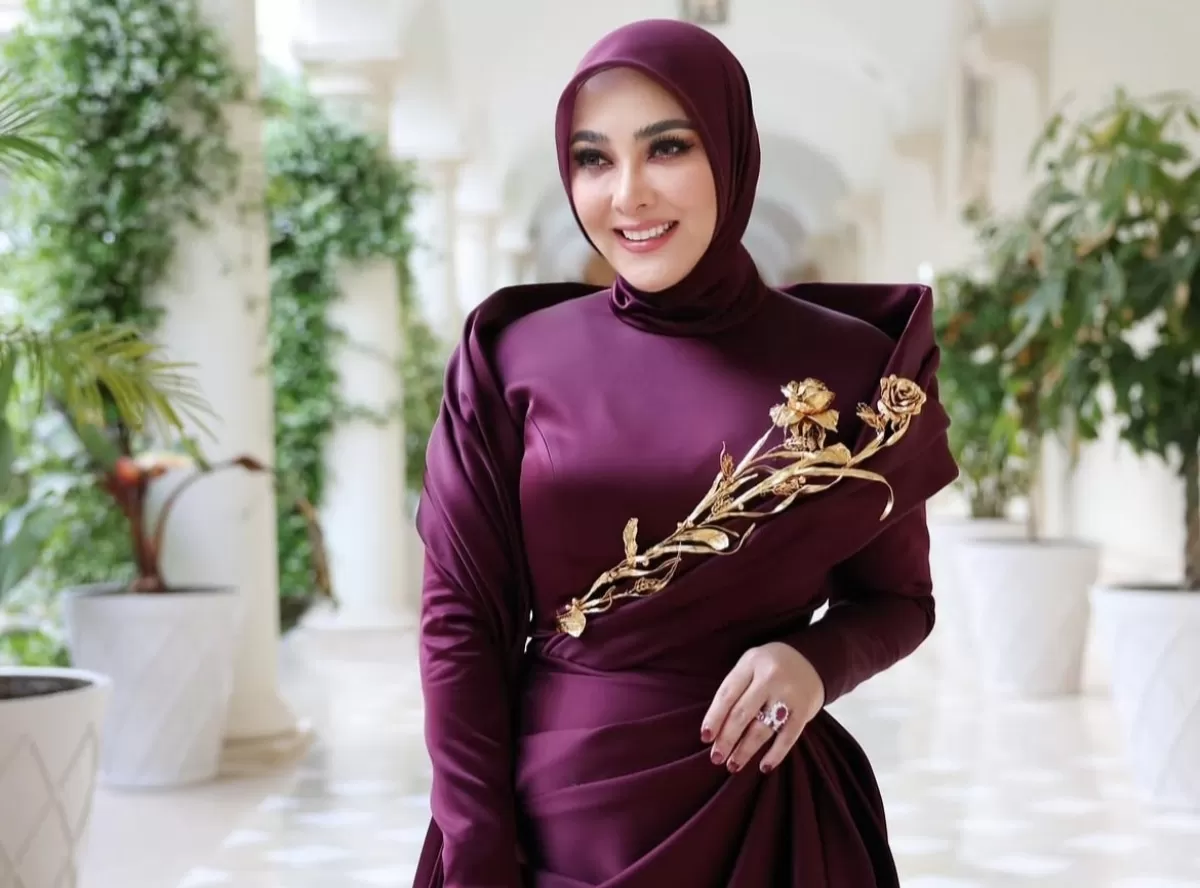 Syahrini ungkap kondisi vokal dan fisiknya ketika kini kembali bernyanyi lagi usai vakum cukup lama karena memilih fokus terhadap keluarga. (Instagram.com/@princessyahrini.)
