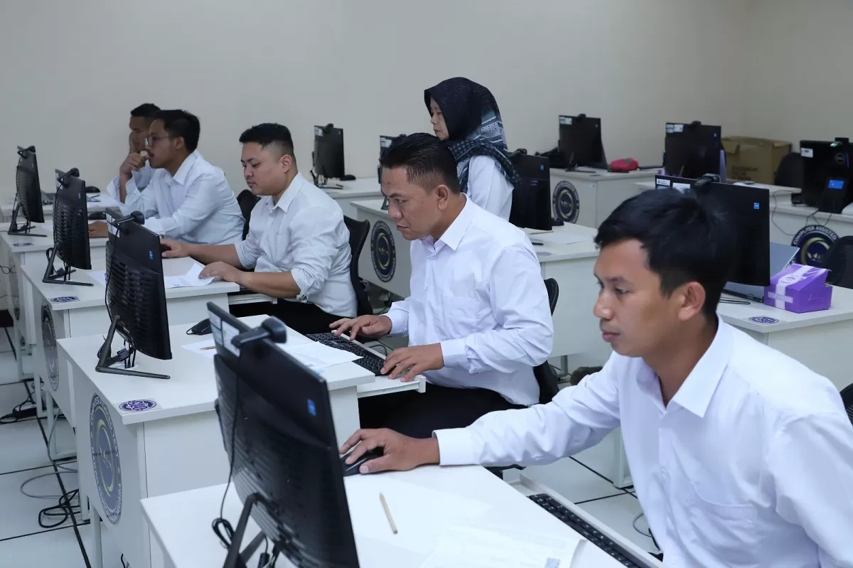 Ilustrasi - Tahapan dan jadwal seleksi PPPK Guru Sekolah Rakyat (Menpan RB)