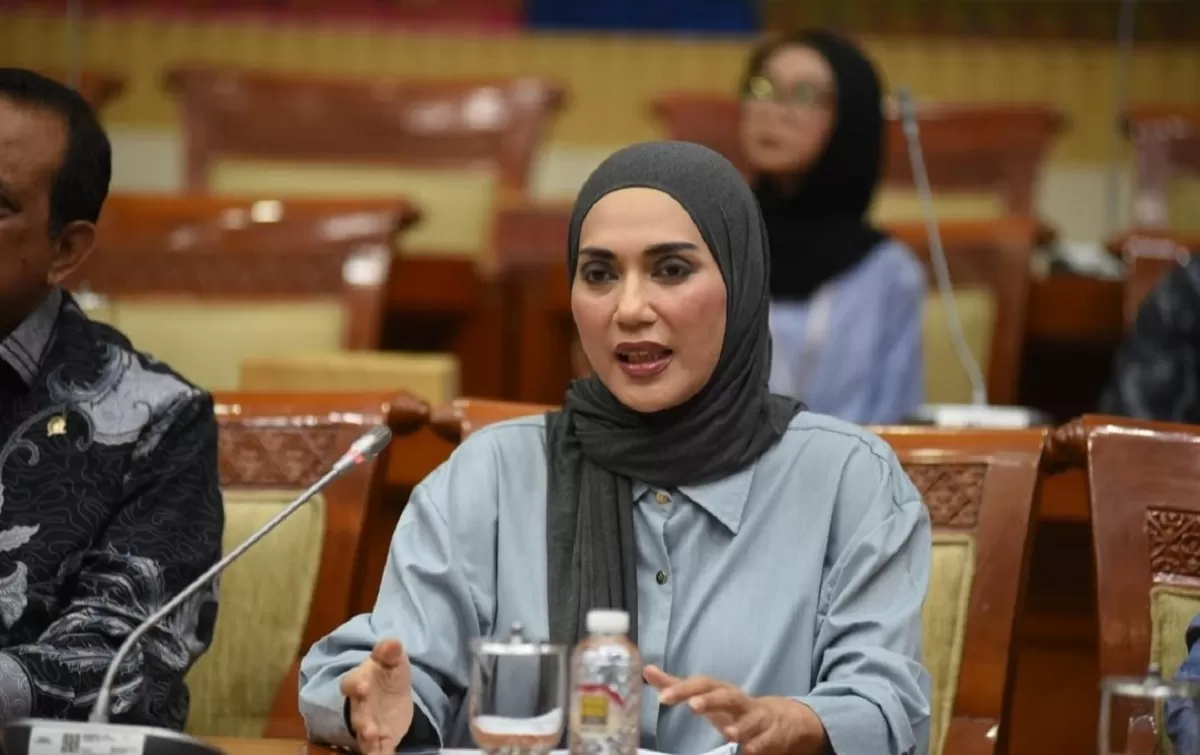 Wakil Ketua DPR, Sari Yuliati, janji perjuangkan pengangkatan PPPK guru madrasah swasta (sariyuliati.com)