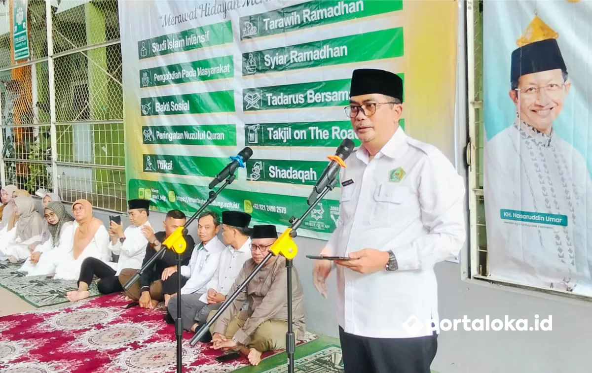 Kepala Kemenag Kota Bandung, Mochammad Ali Abdul Latief hadiri Gebyar Ramadhan MAN 2 Kota Bandung (Portaloka.id/Ratna)