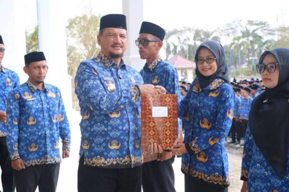 Bupati Aceh Tamiang melantik 2.393 PPPK Paruh Waktu (Prokopim Aceh Tamiang)