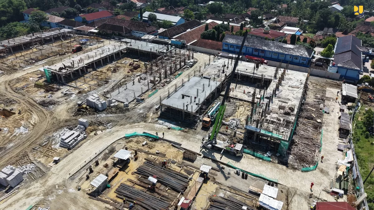 Proses pembangunan Sekolah Rakyat (Ist)