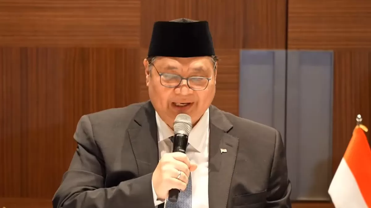 Menko Perekonomian Airlangga Hartarto umumkan 8 kebijakan transformasi budaya kerja dan gerakan hemat energi (Ist)