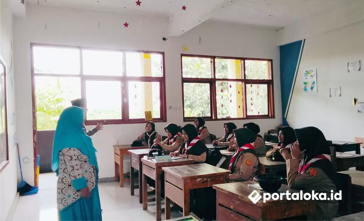 DPR usulkan skema insentif khusus bagi guru madrasah swasta yang gagal jadi PPPK (Portaloka.id)