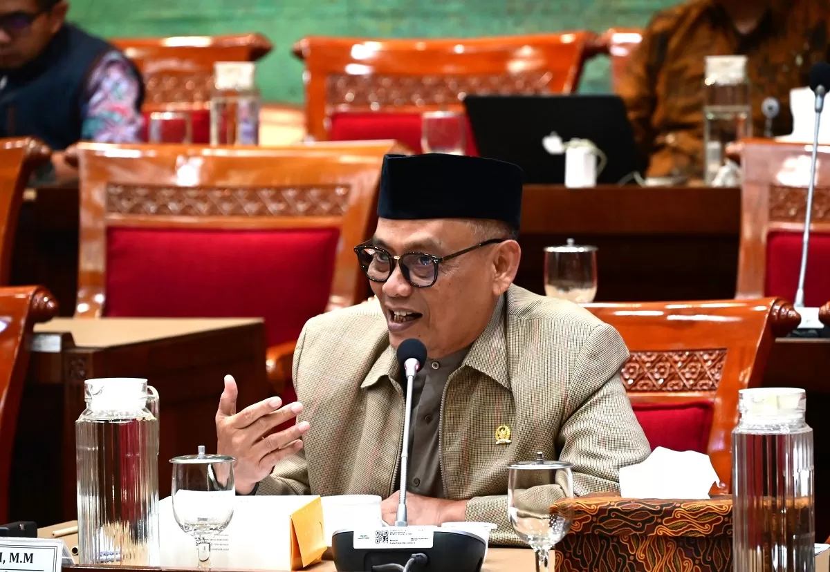 Anggota Komisi X DPR RI Abdul Fikri Faqih tekankan satu status PNS bagi guru (DPR)