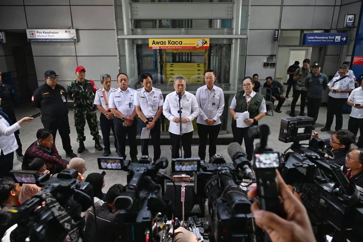 Pemerintah akan tertibkan perlintasan sebidang serta membangun jalur double track (Ist)