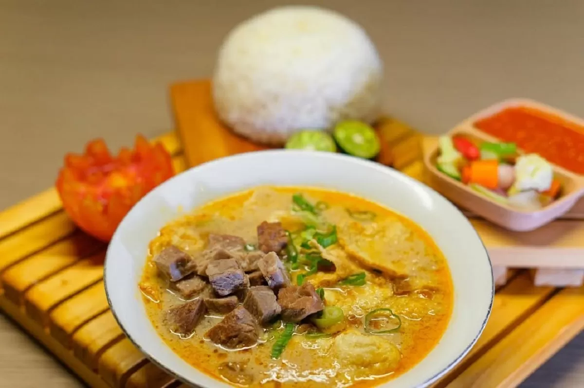Soto Gempol, slaah satu kuliner legendaris khas Karawang (Insatagram @sotogempolkrw_resindafoodfest)