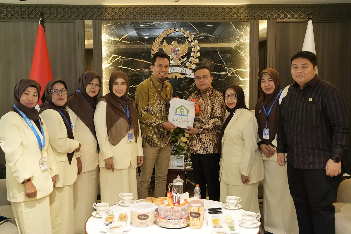 Wakil Ketua DPR RI Sufmi Dasco menerima audiensi PP IGTKI PGRI (Dok. DPR RI)