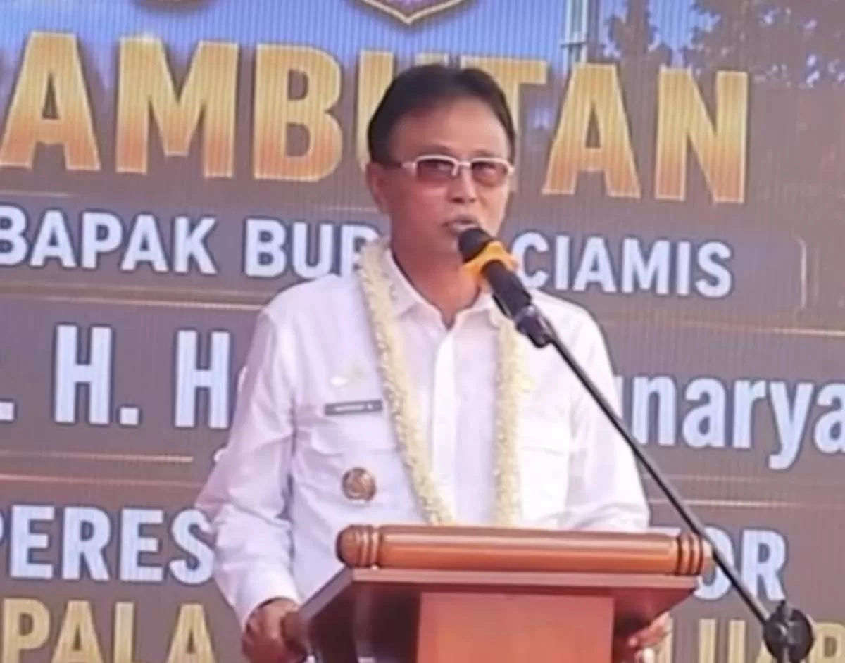 Bupati Ciamis Herdiat Sunarya meresmikan Kantor Kepala Desa Awiluar (Dok. Istimewa)