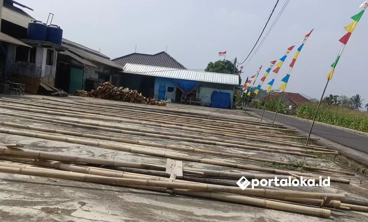 Pabrik Kerupuk Sari Sedap Cikoneng, Ciamis (Portaloka.id/Arman)