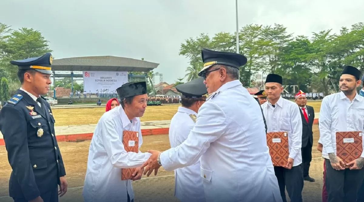 Ratusan warga binaan Lapas Kelas IIB Banjar, Jawa Barat menerima remisi umum pada momen HUT ke-81 RI (Instagram @lapas_banjar)