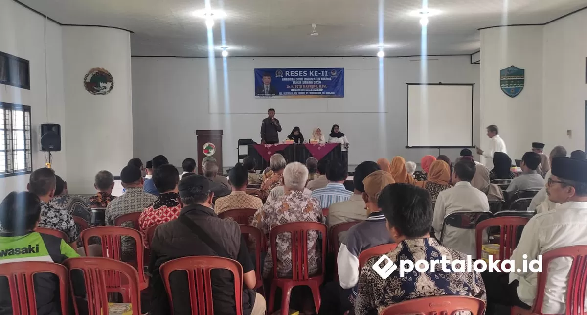 Anggota DPRD Kabupaten Ciamis, Toto Marwoto melaksanakan Reses ke-II bersama anggota koperasi (Portaloka.id/Arman)