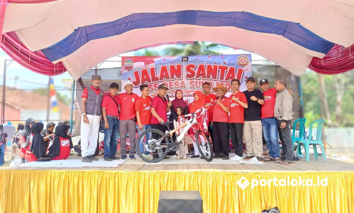 Jalan sehat HUT RI ke-81 Desa Sukajadi dengan hadiah utama sepeda (Portaloka.id/Arman)