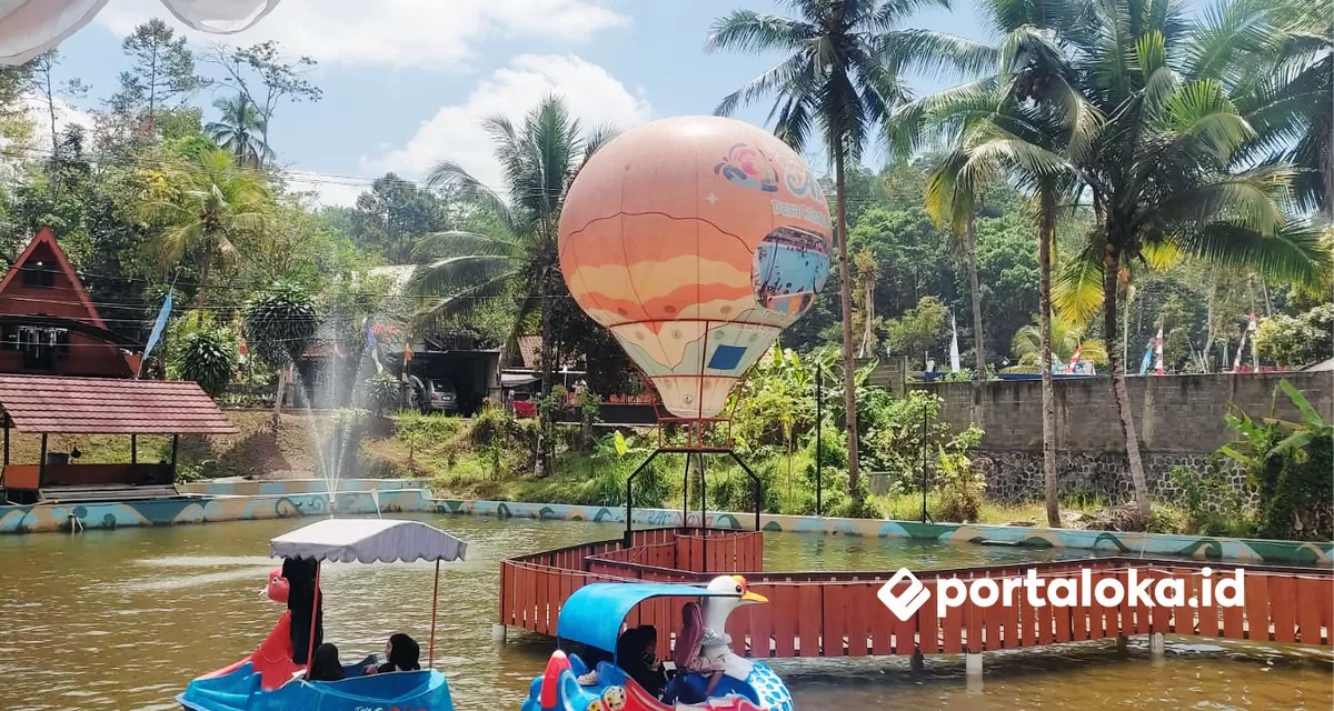 Kolam Renang Tirta Arnaya tempat wisataa di Ciamis dengan wahana-wahana menarik (Portaloka.id/Arman)